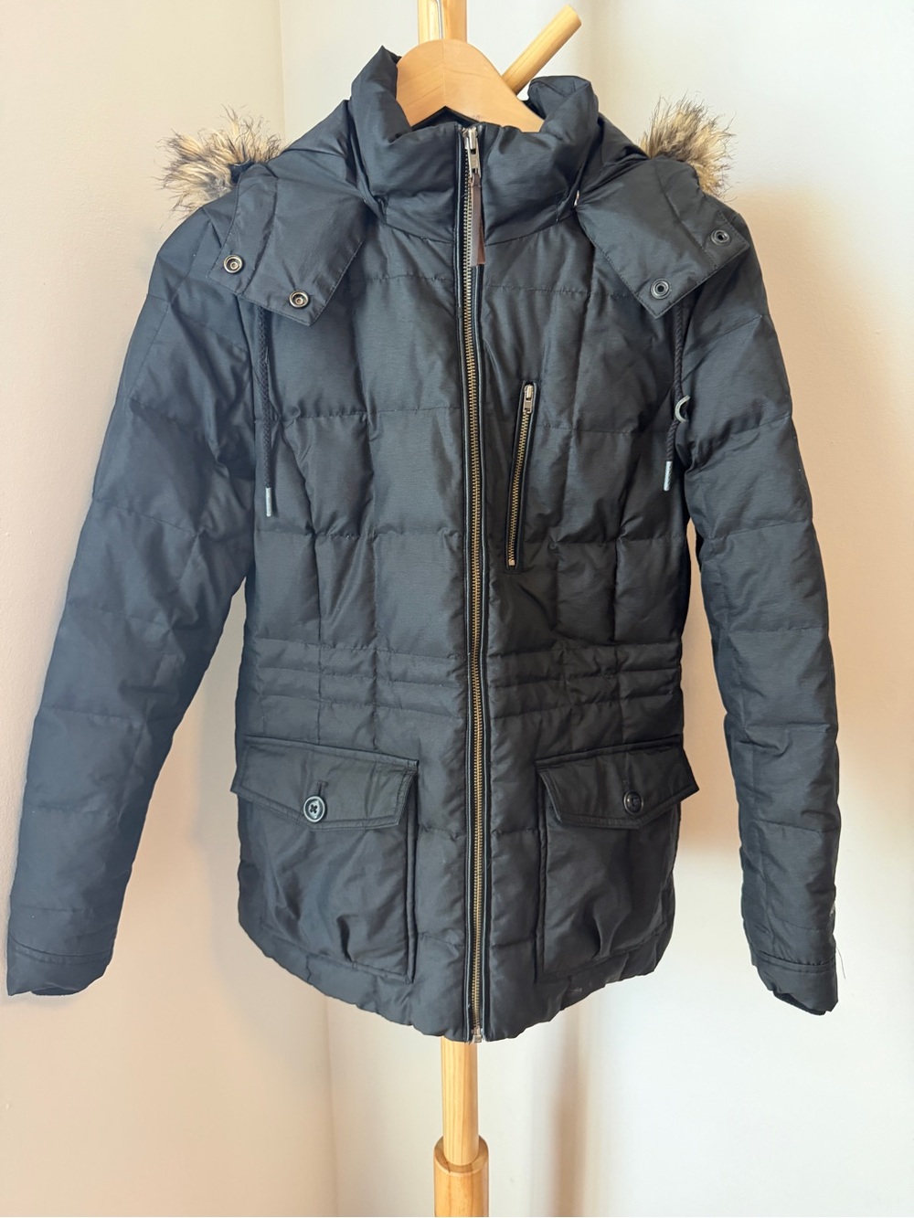 Eddie Bauer Puffer Coat Down Filled Jacket Women’s Size Small Black Hooded Coat